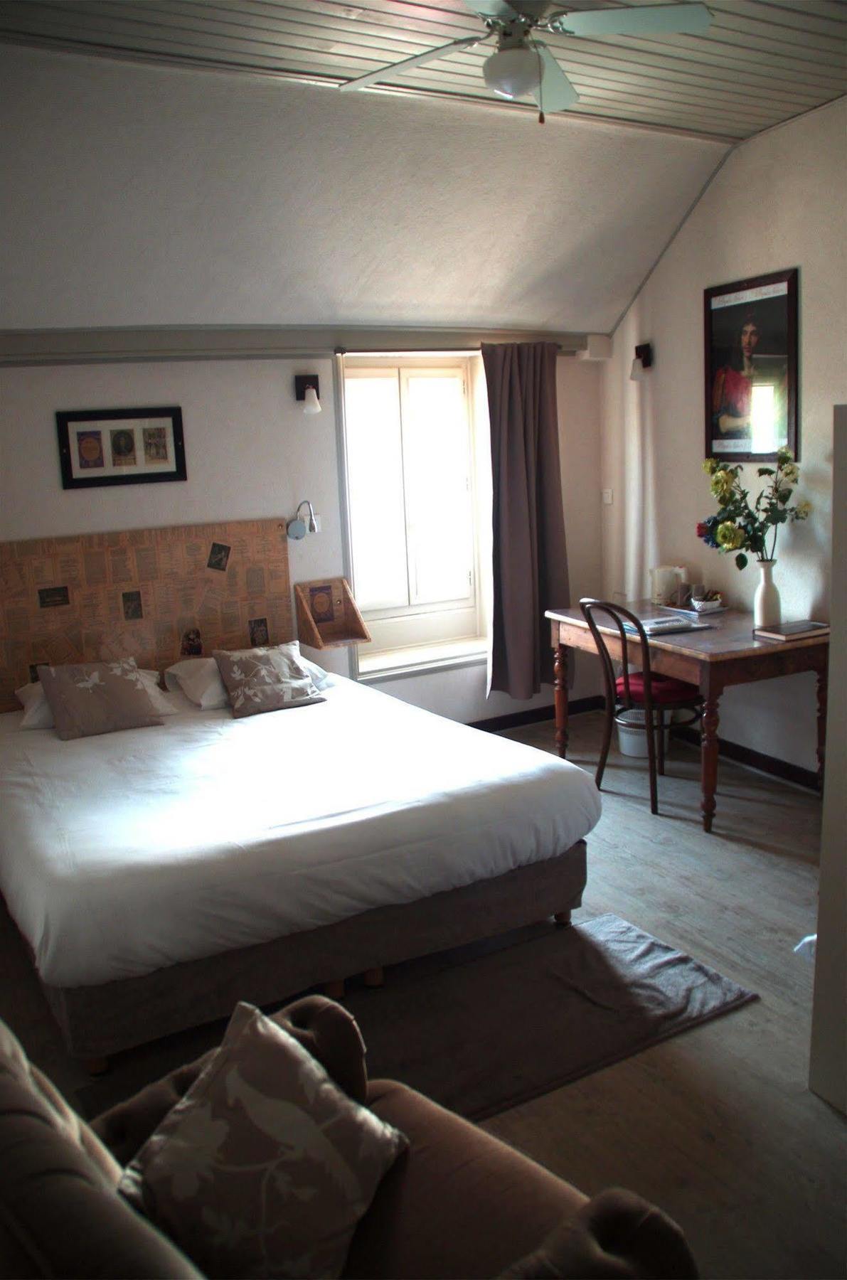 Hotel Mille Et Une Feuilles La Charité-sur-Loire 외부 사진